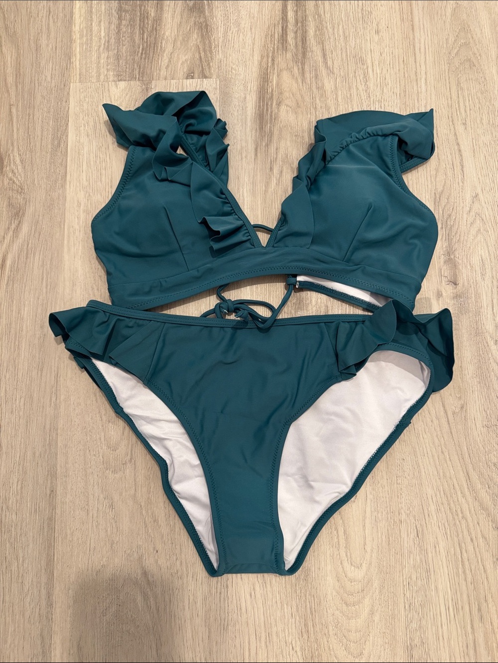 NWT - Cupshe Bikini Set 👙